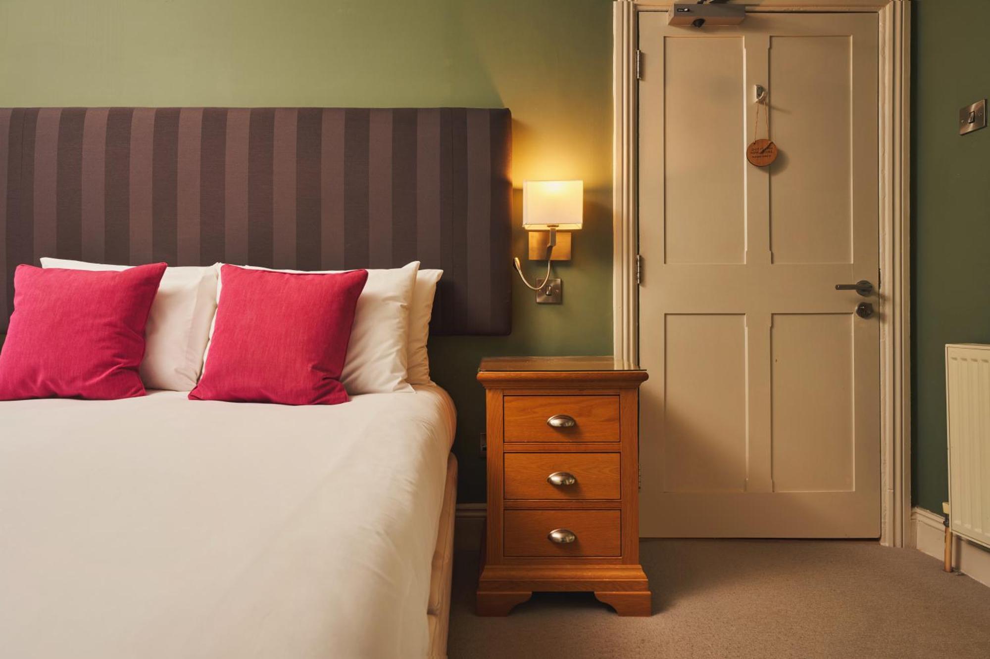 Rose And Crown Yealmpton Hotel Phòng bức ảnh