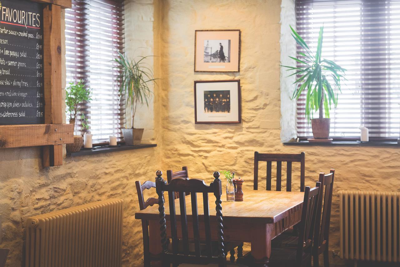 Rose And Crown Yealmpton Hotel Ngoại thất bức ảnh